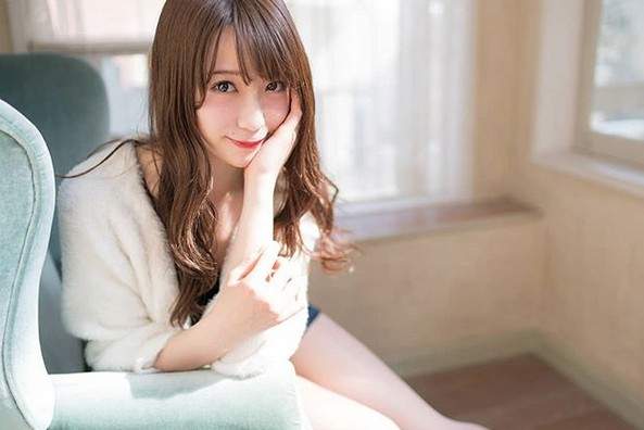 美腿100分《乙顔聖加》美美的長腿外景主持人 美腿100分《乙顔聖加》美美的長腿外景主持人