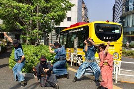 《武士撿垃圾》把撿垃圾變成一種話題,大家要愛護環境不要亂丟垃圾喔 《武士撿垃圾》把撿垃圾變成一種話題,大家要愛護環境不要亂丟垃圾喔