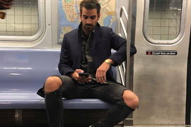 暖男超模《Nyle DiMarco回應熱情偷拍者》碰到這等帥哥我也會偷拍... 暖男超模《Nyle DiMarco回應熱情偷拍者》碰到這等帥哥我也會偷拍...