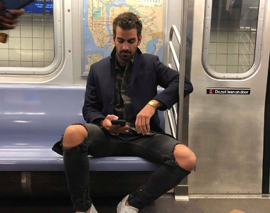 暖男超模《Nyle DiMarco回應熱情偷拍者》碰到這等帥哥我也會偷拍... 暖男超模《Nyle DiMarco回應熱情偷拍者》碰到這等帥哥我也會偷拍...