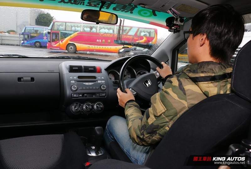 擔心出國開右駕車變三寶？ 臺灣《右駕體驗課程》讓你出國前先練習