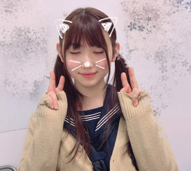 21歲偽娘《著水手服抽菸創造另類萌點》可愛扮裝男女網友都羨慕…… 21歲偽娘《著水手服抽菸創造另類萌點》可愛扮裝男女網友都羨慕……