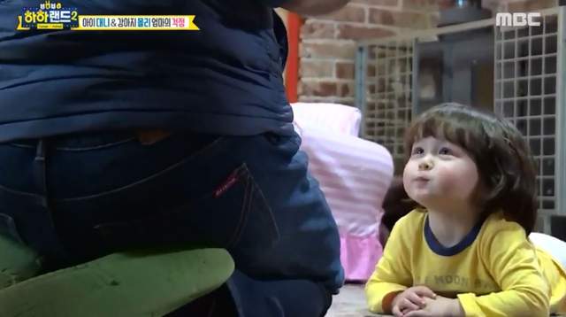 家裡只有狗狗造成《越來越像狗的小孩》老外爸爸言論引爭議