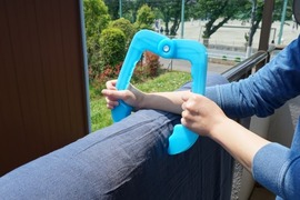 爸媽必見《棉被夾的另類用法》防止棉被掉落以外竟然還能防止小孩搗蛋!? 爸媽必見《棉被夾的另類用法》防止棉被掉落以外竟然還能防止小孩搗蛋!?