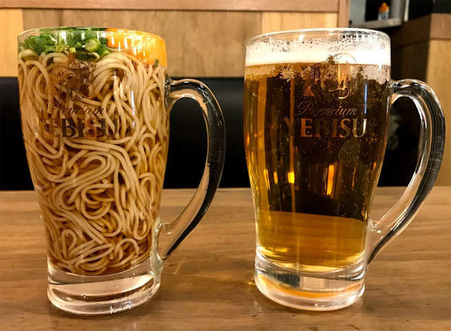 越吃越難吃?《啤酒杯蕎麥麵》即使被阻止店長也堅持要推出的問題美食 越吃越難吃?《啤酒杯蕎麥麵》即使被阻止店長也堅持要推出的問題美食