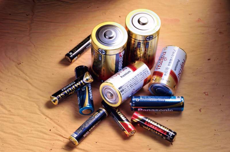 意外不知道的冷知識《乾電池的顏色差別》原來用途決定挑選的電池顏色!? 意外不知道的冷知識《乾電池的顏色差別》原來用途決定挑選的電池顏色!?