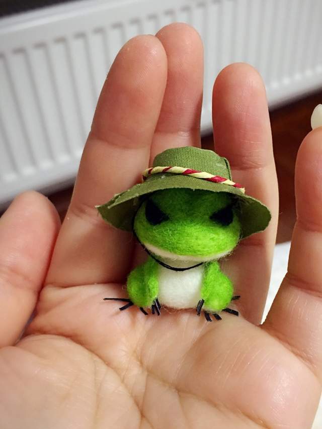 超可愛《手工旅行青蛙羊毛氈及造景》官方沒出周邊我們就自己做(握拳) 超可愛《手工旅行青蛙羊毛氈及造景》官方沒出周邊我們就自己做(握拳)