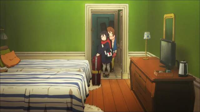 文化差異《飯店床尾巾的用途》日本人根本不會想到穿鞋子睡覺……