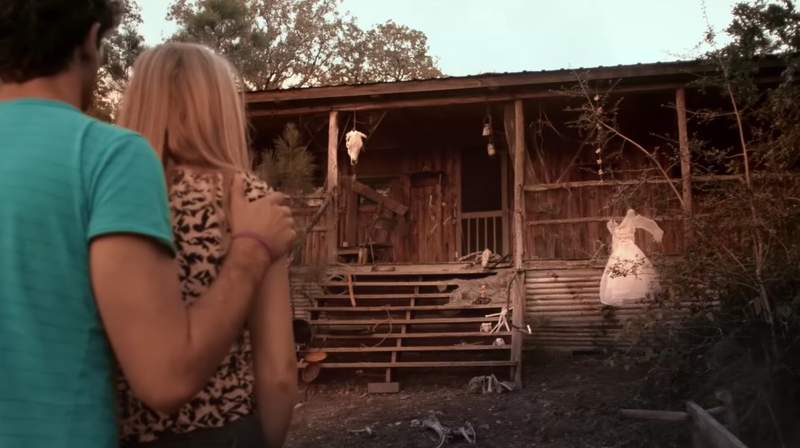 如果《恐怖電影的角色會動腦》電影開場10分鐘就結局了