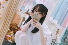 《兔耳護士死庫水》兔耳朵×護士服×學校泳衣的可愛三重奏 《兔耳護士死庫水》兔耳朵×護士服×學校泳衣的可愛三重奏
