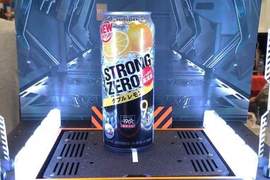 《出擊坑》機器人出發基地換成飲料擺在上面就真的太惡搞惹 《出擊坑》機器人出發基地換成飲料擺在上面就真的太惡搞惹