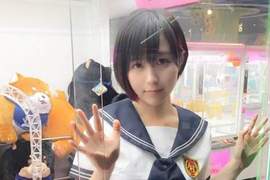 《夾物少女》日本娃娃機玩很大終於把妹子放進去了嗎? 《夾物少女》日本娃娃機玩很大終於把妹子放進去了嗎?