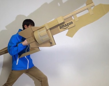 《紙箱武器手做達人》可以變形可以射擊簡直太帥氣了啊 《紙箱武器手做達人》可以變形可以射擊簡直太帥氣了啊