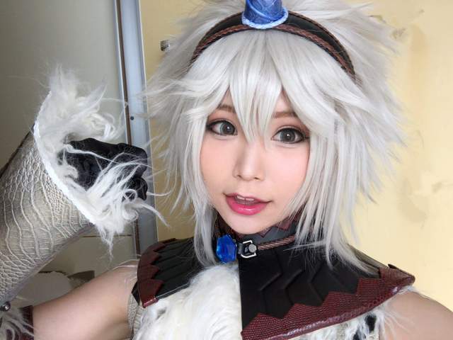 Cosplay正妹《五木あきら》的「魔物獵人」麒麟裝圍起360度人牆魅力無法擋 Cosplay正妹《五木あきら》的「魔物獵人」麒麟裝圍起360度人牆魅力無法擋