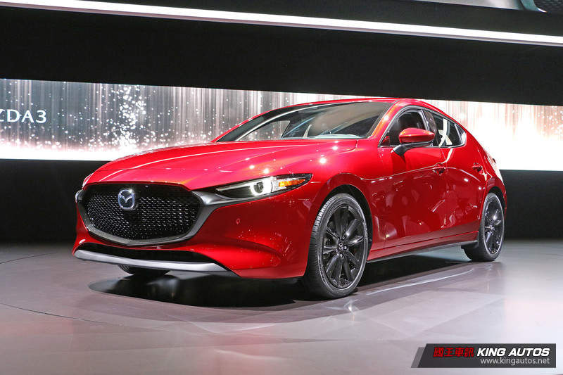 [現場直擊] 新世代《Mazda3》現身洛杉磯車展 實車細節及空間搶先看