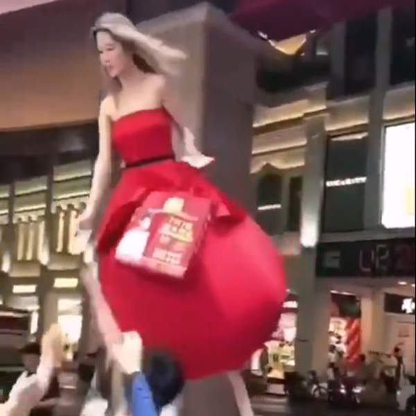 《超危險傳單發法》發個傳單還得考驗自己的肌力與運氣ww