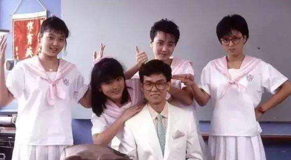 由搞笑鬼片《開心鬼》捧紅的開心少女組現況 原來已經有人過世了阿.....