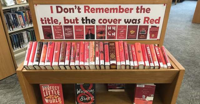 推特上《圖書館員之怒》不想聽到「不記得書名只記得封面是紅色der」