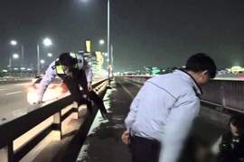 除了日本的自殺森林外.....《韓國自殺大橋》四年內帶走破百條生命 除了日本的自殺森林外.....《韓國自殺大橋》四年內帶走破百條生命