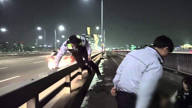 除了日本的自殺森林外.....《韓國自殺大橋》四年內帶走破百條生命