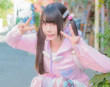 《當女孩扮起小學生的可愛》雙馬尾加上膝上襪的粉色系無敵搭配 《當女孩扮起小學生的可愛》雙馬尾加上膝上襪的粉色系無敵搭配