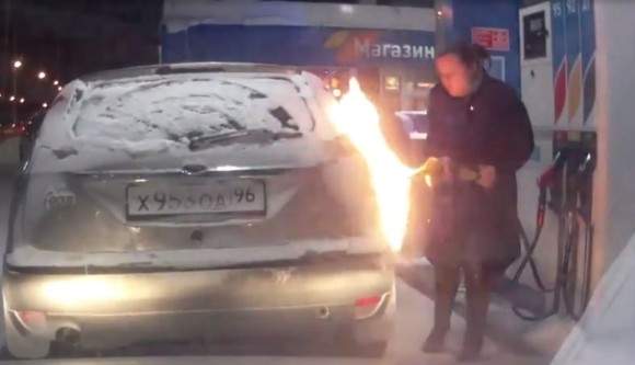 《戰鬥民族行車紀錄器》The Road Movie 影片告訴我們馬路上什麼事都有可能發生