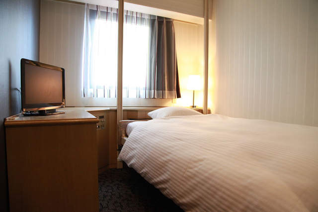 按鈕誤觸注意《升天飯店床》人躺上床就直接變成處刑裝置ww(欸) 按鈕誤觸注意《升天飯店床》人躺上床就直接變成處刑裝置ww(欸)