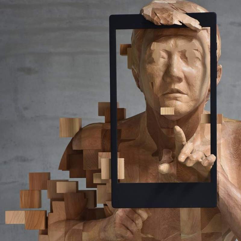 台灣藝術家《韓旭東》的「畫素有問題木雕」趣味話題作品 台灣藝術家《韓旭東》的「畫素有問題木雕」趣味話題作品