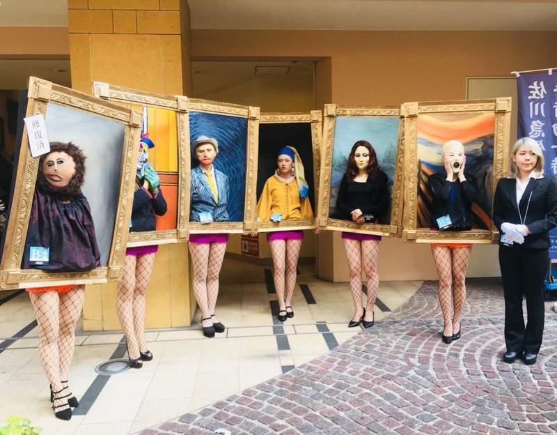 推特話題「川崎萬聖節遊行」出現《行走的世界名畫》畫框外的性感雙腿也好吸睛