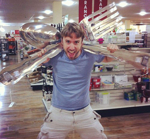 《陪女人購物的男人攝影》能熬過這一關的就是真男人