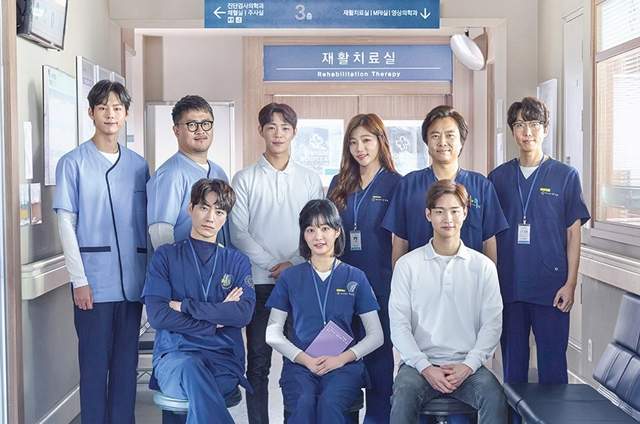 《與神同行》反派新作《致忘了詩的你》在這部片可以看到不少熟面孔呢～