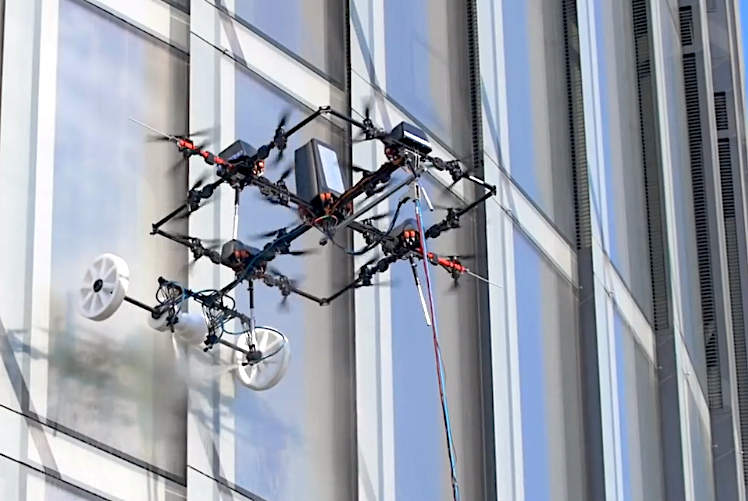 《外牆玻璃清洗無人機》或許以後控機器洗窗戶會是個新奇的體驗? 《外牆玻璃清洗無人機》或許以後控機器洗窗戶會是個新奇的體驗?