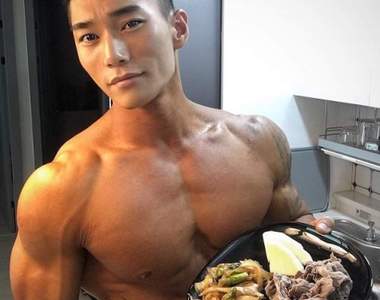 用肌肉幫你配菜♥《肌肉模特兒Ryu JaeHeon》社群有滿滿的鮮肉可看 用肌肉幫你配菜♥《肌肉模特兒Ryu JaeHeon》社群有滿滿的鮮肉可看