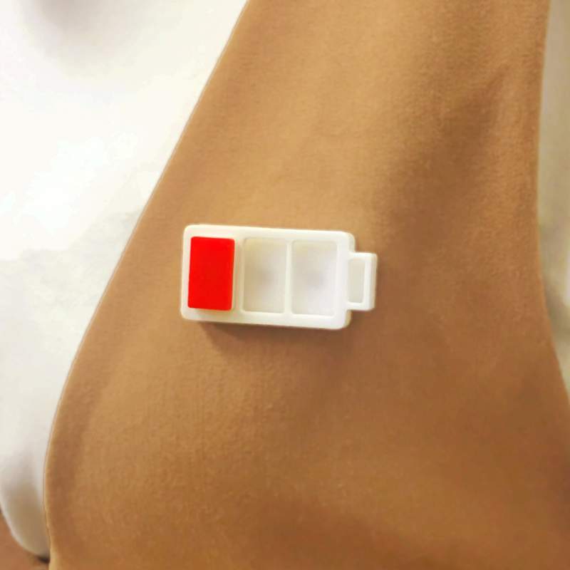 低調表示身體狀態的《電量胸針》我沒電了,快讓我下班回家吧啊啊啊ww 低調表示身體狀態的《電量胸針》我沒電了,快讓我下班回家吧啊啊啊ww