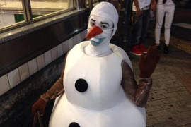 《不同國家的雪人構造》雪人到底是堆兩球還3球呢? 《不同國家的雪人構造》雪人到底是堆兩球還3球呢?