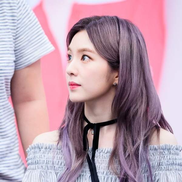 原來還有這原因《Irene的紫髮秘密》Irene會喜歡紫色是因為...