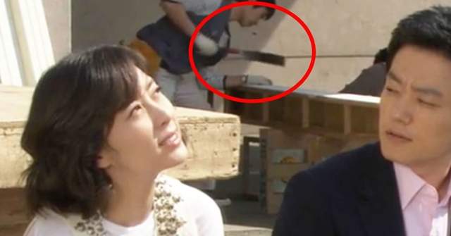 被觀眾評為《史上最差臨演演技》不要當大家是瞎子阿ww