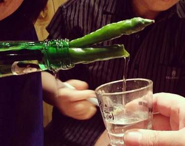 有膽才嘗試的《辣椒燒酒》年輕人瘋傳的喝法讓人不辣不歸~ 有膽才嘗試的《辣椒燒酒》年輕人瘋傳的喝法讓人不辣不歸~