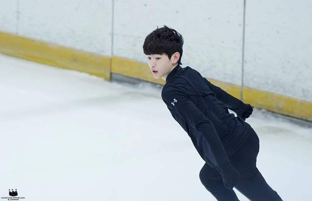 韓版羽生結弦出現?《韓國18歲花式滑冰選手朴成勳》超稚嫩外型爆紅 韓版羽生結弦出現?《韓國18歲花式滑冰選手朴成勳》超稚嫩外型爆紅
