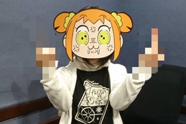 凹醬→凸醬《悠木碧戴ポプ子面具比中指》畫面太魔性是本人無誤w 凹醬→凸醬《悠木碧戴ポプ子面具比中指》畫面太魔性是本人無誤w