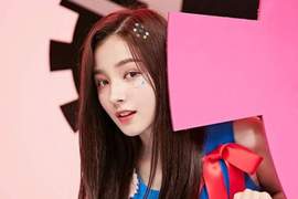 原來Google也會犯錯?MOMOLAND《Nancy》歲數飆增 直接變成53歲熟齡女偶像... 原來Google也會犯錯?MOMOLAND《Nancy》歲數飆增 直接變成53歲熟齡女偶像...
