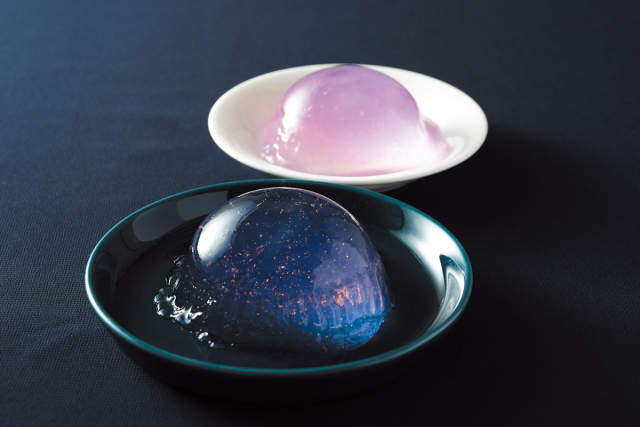 日本便利商店新出《小行星水果凍》盤中的神秘小宇宙還會變色呢♪ 日本便利商店新出《小行星水果凍》盤中的神秘小宇宙還會變色呢♪