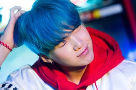 韓國男星開始流行《藍色髮色》咦那怎麼都是男生在染呢? 韓國男星開始流行《藍色髮色》咦那怎麼都是男生在染呢?