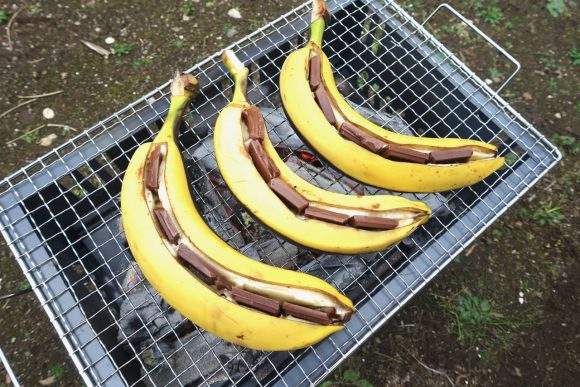 推特話題《烤巧克力香蕉》戶外BBQ可以簡單自製的超~美味甜點 推特話題《烤巧克力香蕉》戶外BBQ可以簡單自製的超~美味甜點