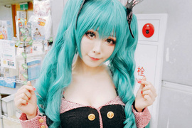 小香特派員 ★ 台大CWT49 第一日Cosplay拍拍遊記 這大雨完全讓我沒辦法拍啊.... 小香特派員 ★ 台大CWT49 第一日Cosplay拍拍遊記 這大雨完全讓我沒辦法拍啊....
