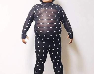 日本超夯《ZOZOSUIT》全身點點的緊身衣原來是超貼心的網購服務!? 日本超夯《ZOZOSUIT》全身點點的緊身衣原來是超貼心的網購服務!?