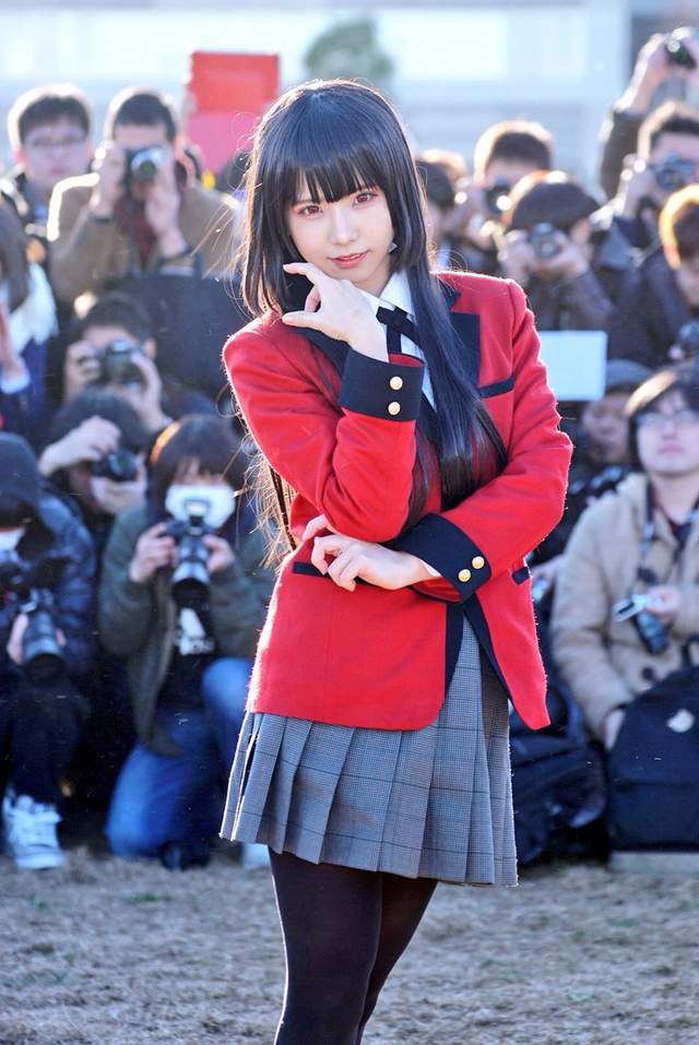 小心人多的地方《專偷宅宅的同人展扒手》便衣警察就在你身邊…… 小心人多的地方《專偷宅宅的同人展扒手》便衣警察就在你身邊……