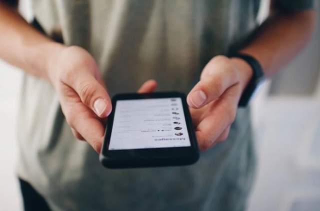 兩年戀夢碎《借錢女友》一直狂借錢但不願意露面... 兩年戀夢碎《借錢女友》一直狂借錢但不願意露面...