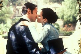 薇諾娜瑞德宣傳《婚禮冤家》語出驚人:我覺得跟基努李維在《德古拉》真的結婚了... 薇諾娜瑞德宣傳《婚禮冤家》語出驚人:我覺得跟基努李維在《德古拉》真的結婚了...