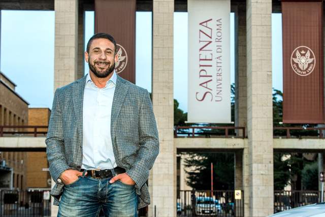 《我的教授曾是GV演員》義大利理工男真是臥虎藏龍